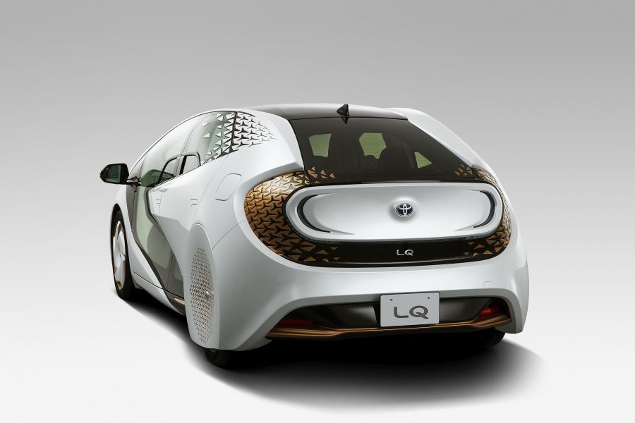  Toyota LQ 2019 года  (фото 11 из 13)